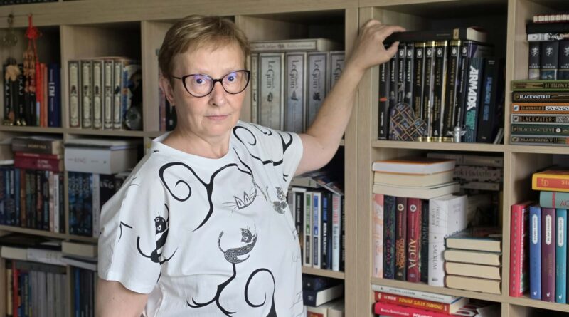 Dlaczego warto czytać książki w trudnych momentach życia? Literatura jako wsparcie emocjonalne i psychiczne.
