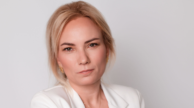Nie musisz już być wystarczająca dla wszystkich. O uwalnianiu się od przeszłości, presji i cudzych oczekiwań
